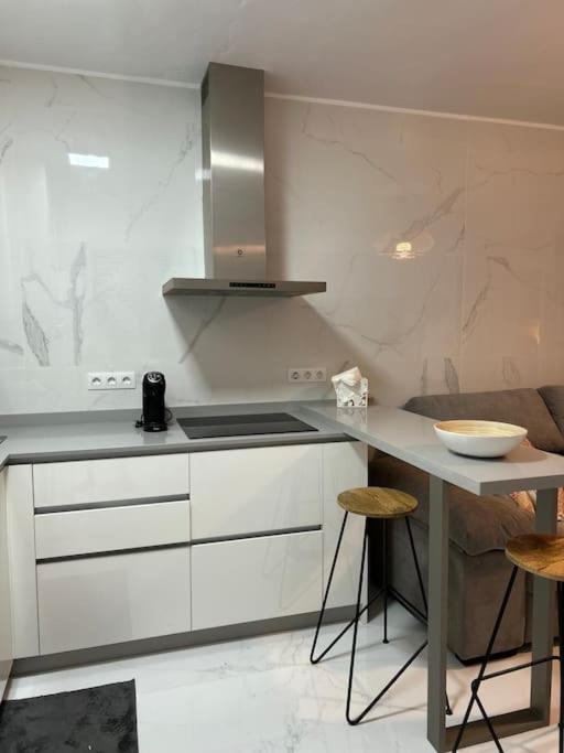 Moderno Apartamento Cerca Al Mar ティアス エクステリア 写真